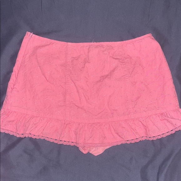 Kimchi Blue Pink Ruffled Eyelet Mini Skirt - Picture 5 of 6